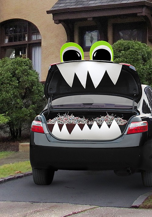 Bright Eyes Monster Trunk or Treat Decorative Kit