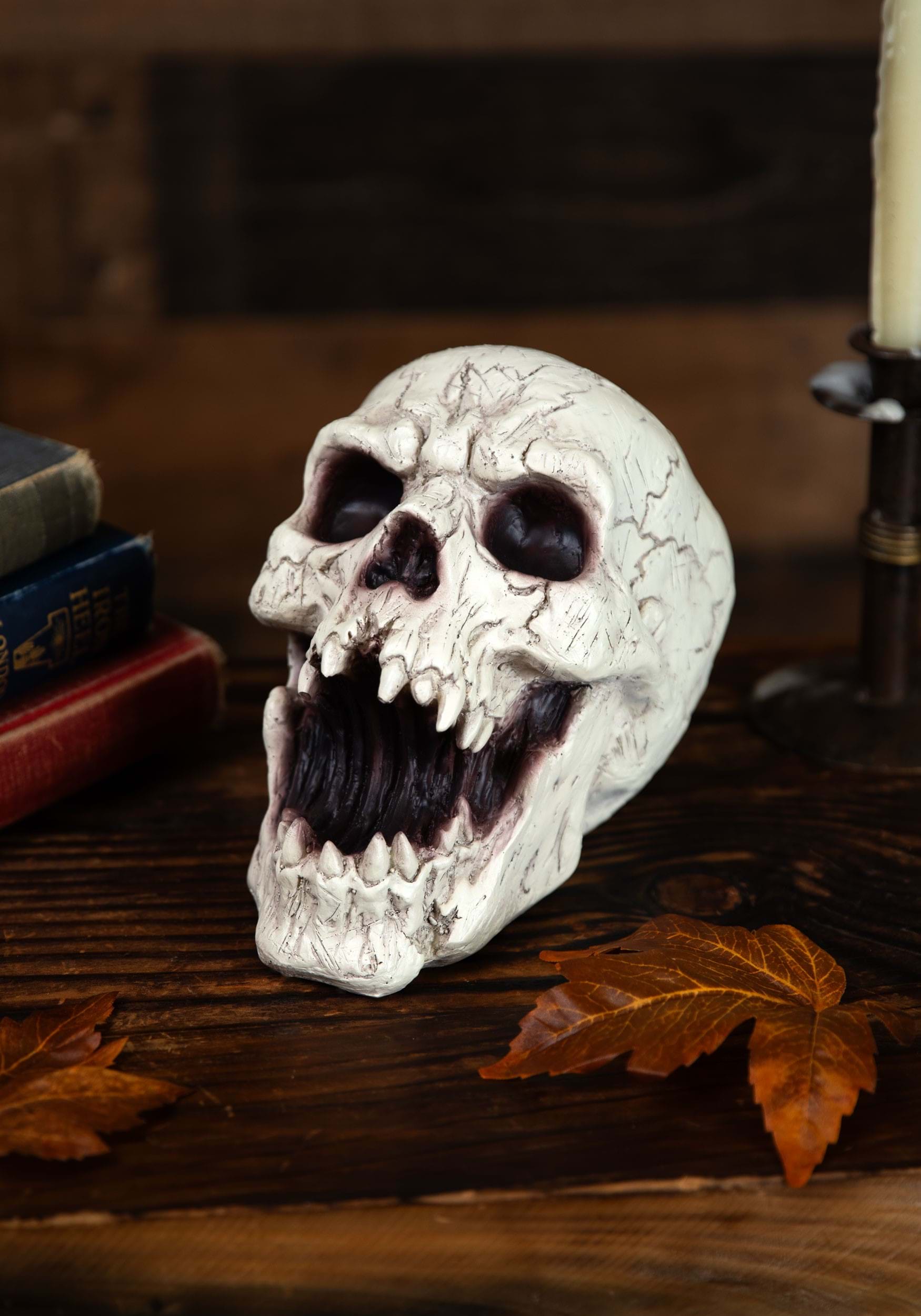 Resin Skull With Sharp Teeth Prop , Skull Decorations
